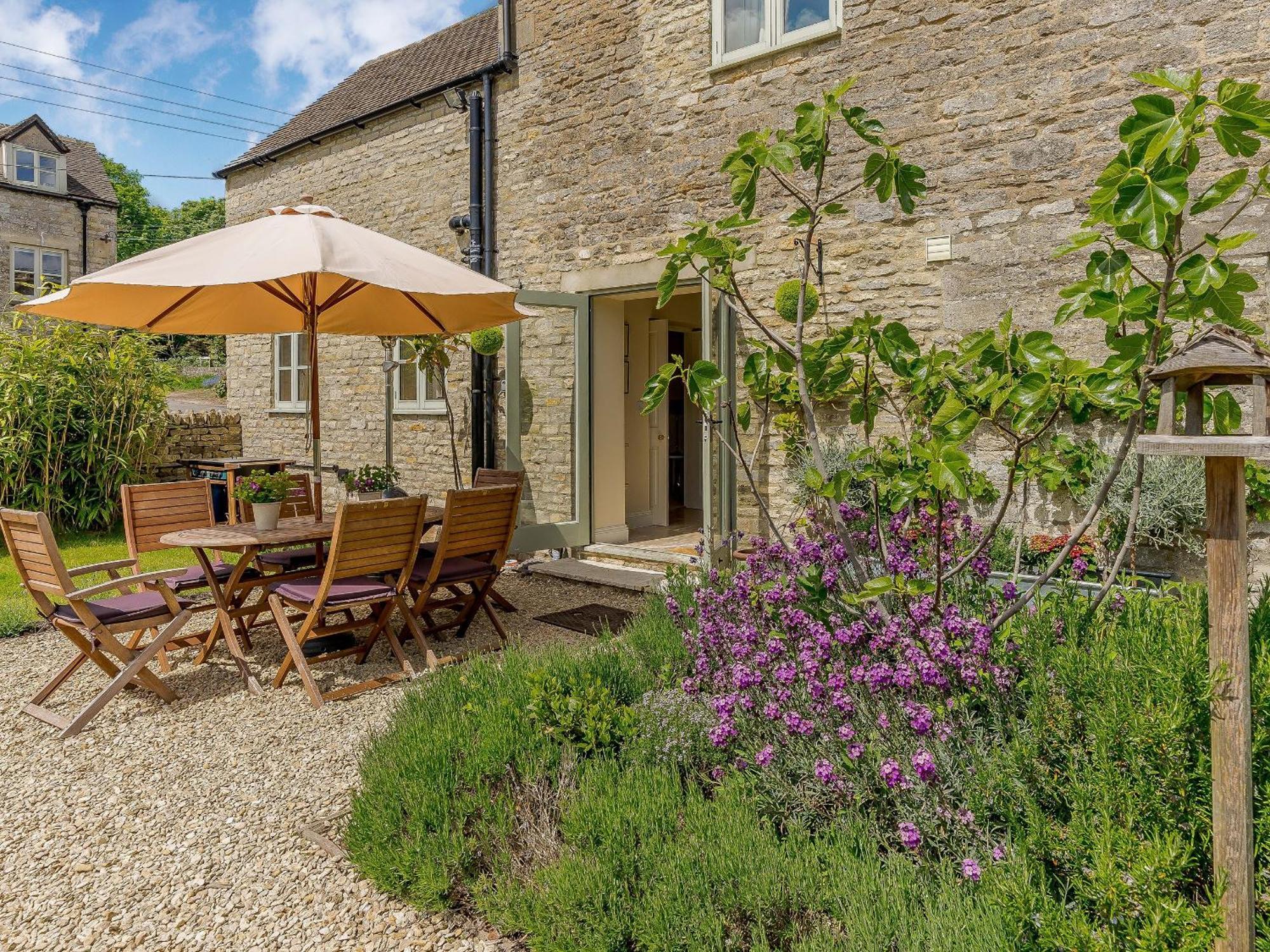 The Clock House Villa Bisley  Exterior foto